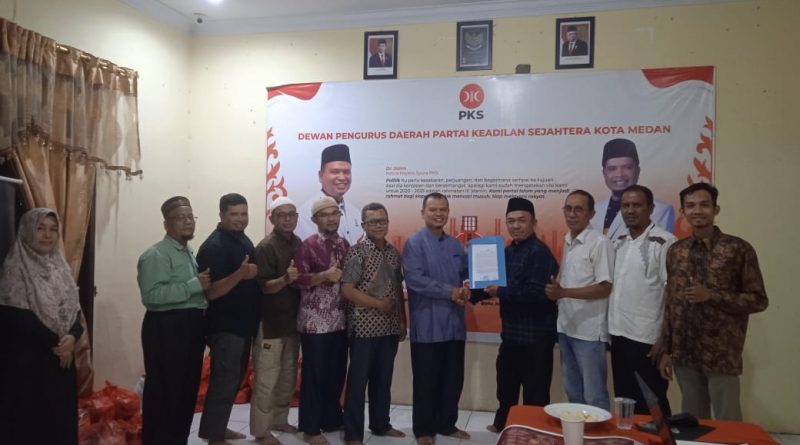 AMPUH Serahkan Rekomendasi Dukungan H.Hidayatullah ke Tim Penjaringan dan Penyaringan BACAKADA PKS Medan
