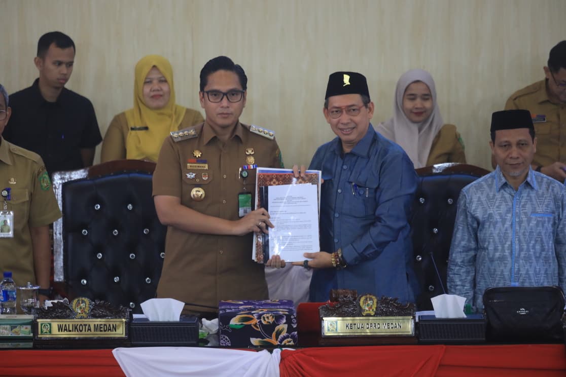 P APBD Kota Medan 2025 Disahkan dengan Pendapatan Daerah Rp 6,96 T, Rico Waas dan DPRD Tandatangani Kesepakatan Bersama