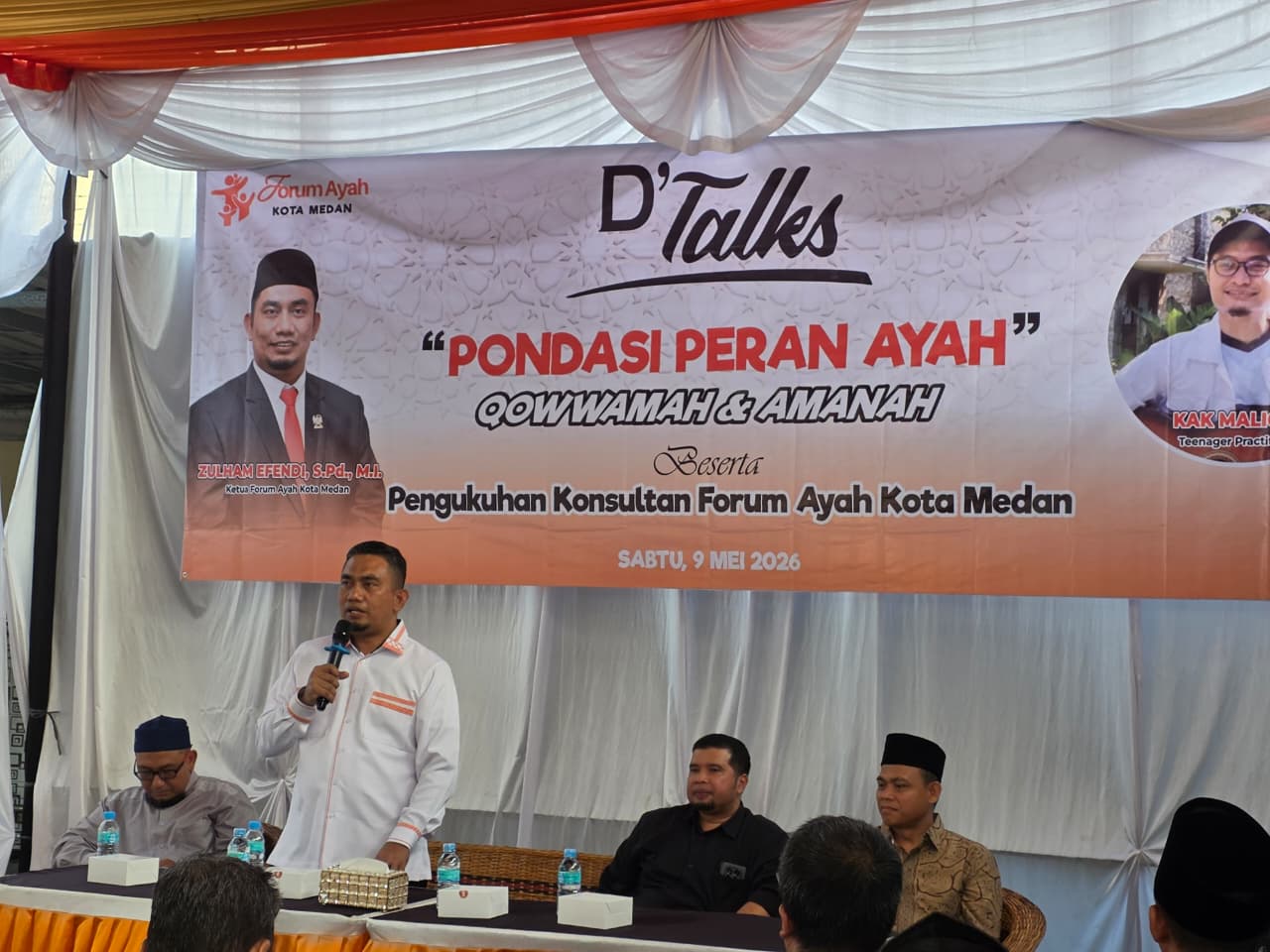 Kukuhkan Konsultan Forum Ayah Kota Medan, Zulham Efendi : Ayah Pilar Utama Menentukan Arah Masa Depan Anak