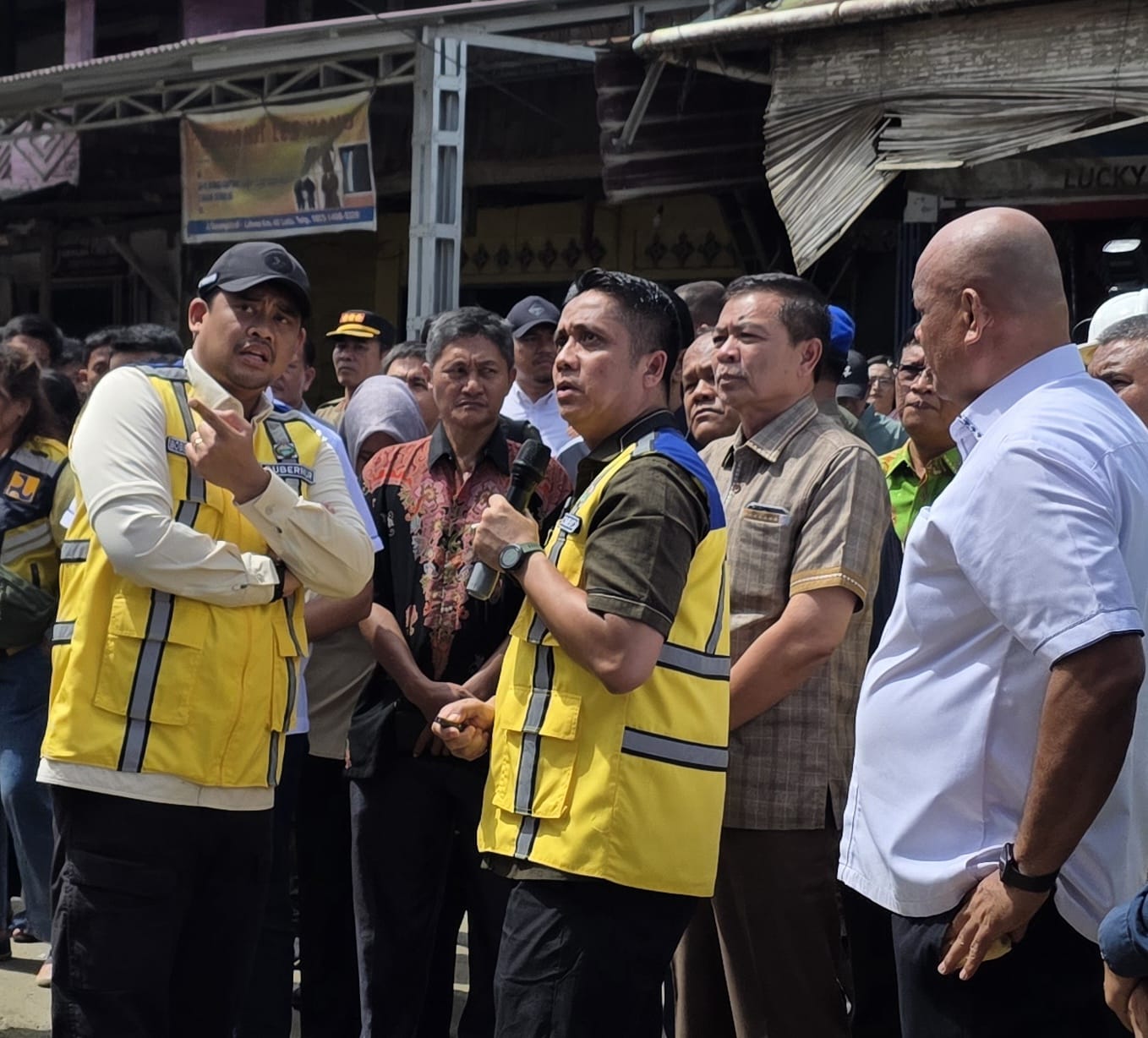 Puluhan Tahun Menanti, Jalan Strategis di Nias Utara Akhirnya Diaspal Era Gubernur Bobby