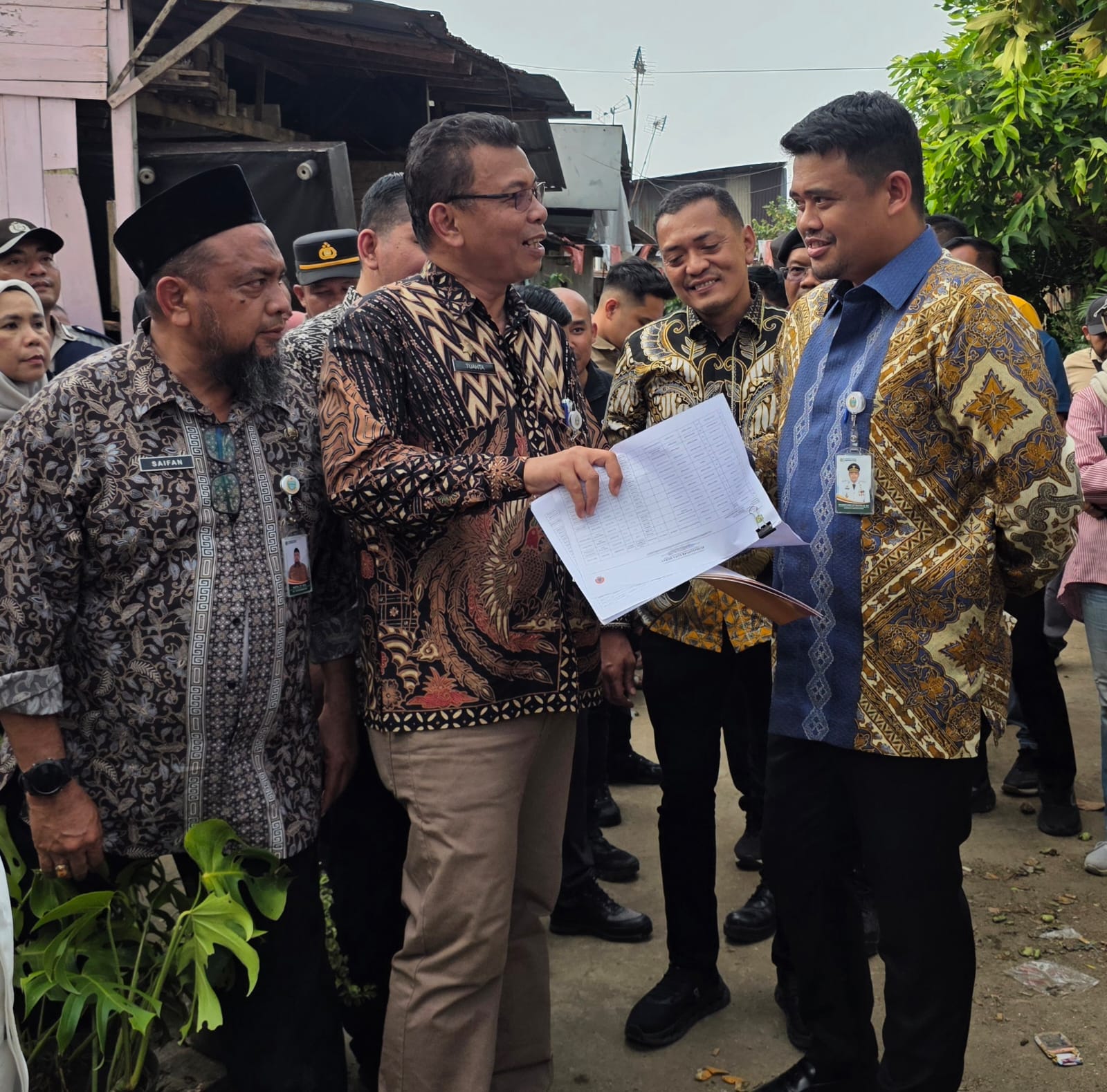 Bobby Nasution Bangun Kembali Rumah Korban Puting Beliung di Medan Johor