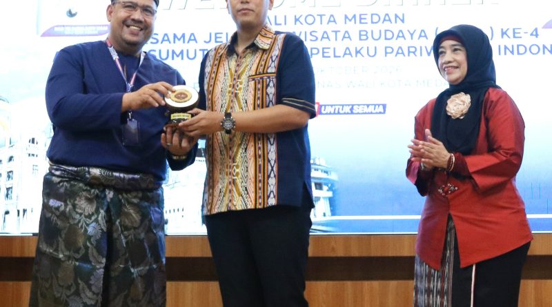 Jelajah Wisata Budaya ke-4, Rico Waas Kenalkan Medan sebagai Destinasi Multikultur yang dapat Dongkrak Pariwisata dan Ekonomi