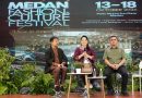 Rico Waas Dorong Ulos Menembus Pasar Fesyen Dunia