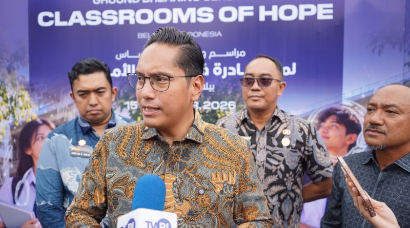 Rico Waas: Pakai Masker, Kurangi Aktivitas di Luar Ruangan